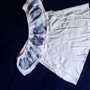 Lily White off-the-shoulder floral embroidered top